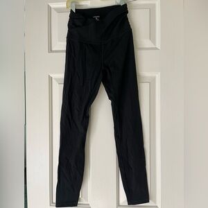 Ododos Black High-Waisted Leggings